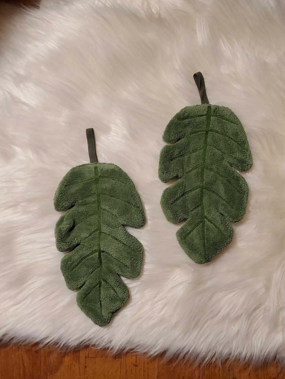 Tropical Leaves Hand Towels